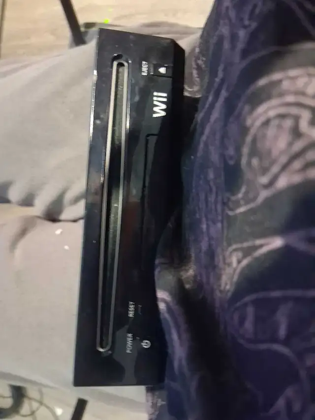 Nintendo Wii Console Bundle