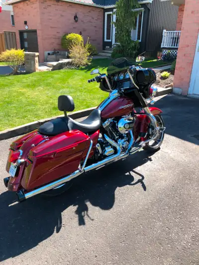 Bike has been meticulously maintained, serviced and kept covered in a garage. Bought in 2018 (2nd ow...