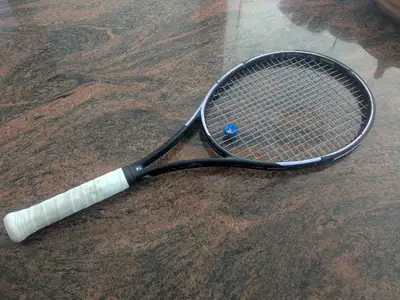 Head Gravity Pro 2023 tennis racquet, grip 4 1/4, View more