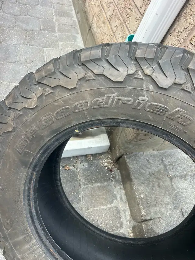 used Tires LT255/70R17 ( BF Goodrich).   Call at 4164005909 in Garage Sales in Mississauga / Peel Region - Image 5