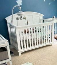 Westwood Jonesport 4-in-1 Convertible Crib and Dresser set 