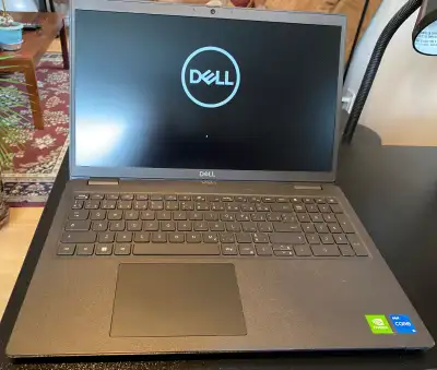 Portable Dell Latitude 3520, View more