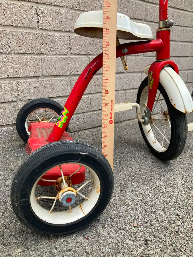 Children's Tricycle in Kids in Hamilton - Image 6