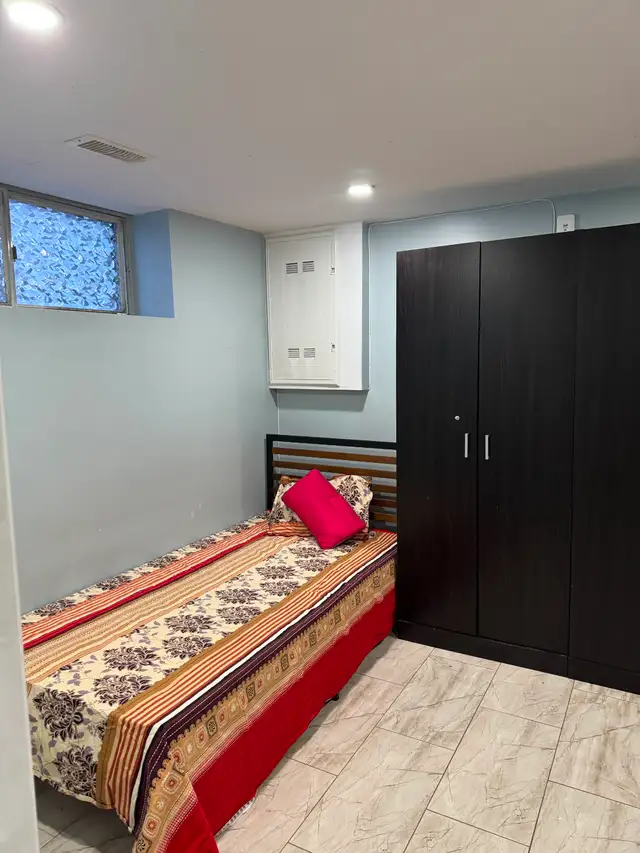Room rent in Scarborough ( Lawrence , kingston & Morningside) in Room Rentals & Roommates in City of Toronto - Image 2
