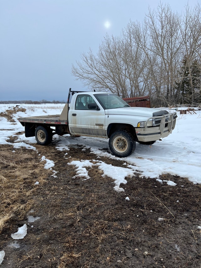 94 12 valve Cummins Cars & Trucks La Ronge Kijiji