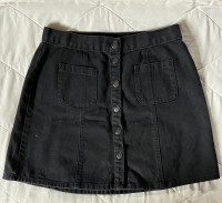 Urban Outfitters Black Jean Skirt-size medium 