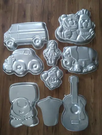 Cake pans, View more