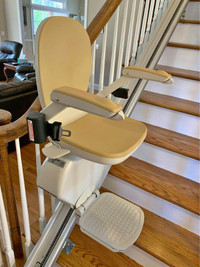 MINT, Install included, Acorn stair lift,  New  Bat, 1 year War