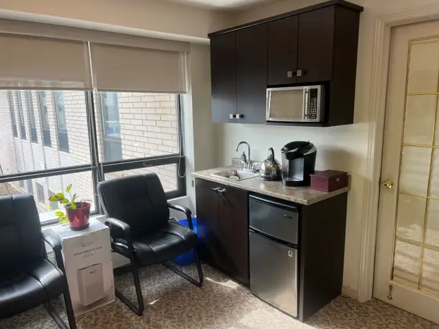 Professional office space in Commercial & Office Space for Rent in Oakville / Halton Region - Image 3