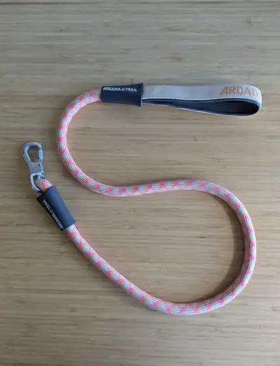 Arcadia Trail 4-Foot Paracord Rope Dog Leash, View more