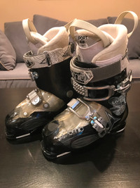 Ladies Ski Boots  Atomic Livefit 80  Size 25/25.5