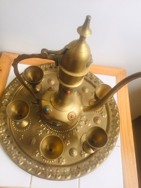 VTG INDIAN Engraved & Enameled Brass Coffee Pot Tray & Six Cups in Home Décor & Accents in Norfolk County - Image 3