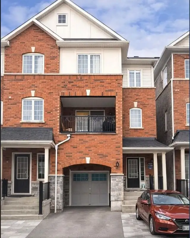 Beautiful Ajax 3BR House for Rent | 3 Parking