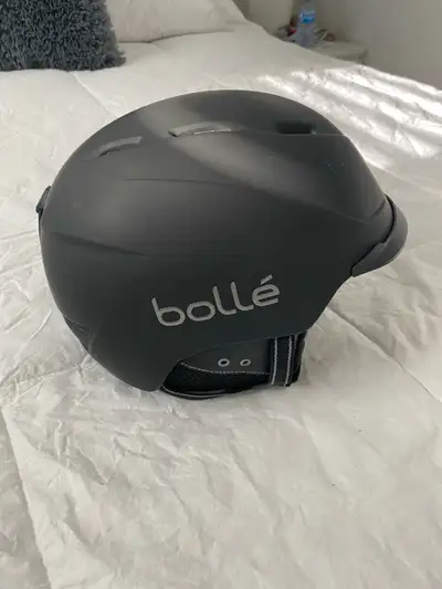 Casque de ski et lunette Bollé, View more