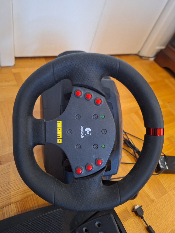 Logitech MOMO Racing Force Feedback Wheel dans Souris, claviers et webcaméras  à Longueuil/Rive Sud - Image 2
