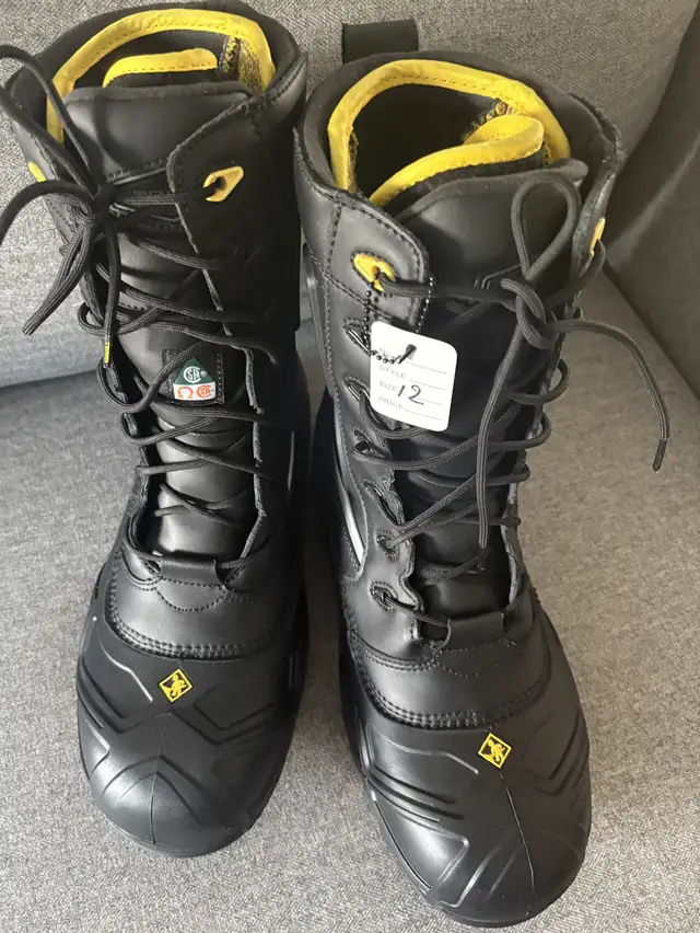 New Terra Crossbow Composite Toe + Plate Winter Transitional Wor in Men's Shoes in Mississauga / Peel Region - Image 3