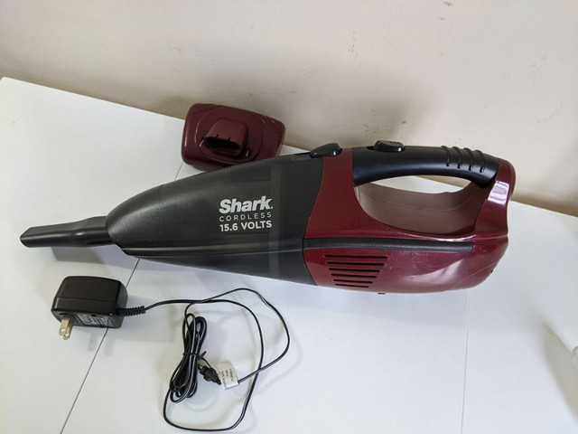 Shark Cordless Hand Vacuum in Vacuums in City of Toronto - Image 3