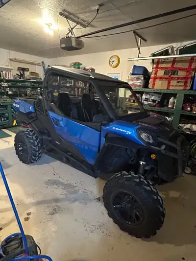 2023 Can Am Commander XT 1000R. This Buggy has 3204KM and runs great. It is equipped with rear view...