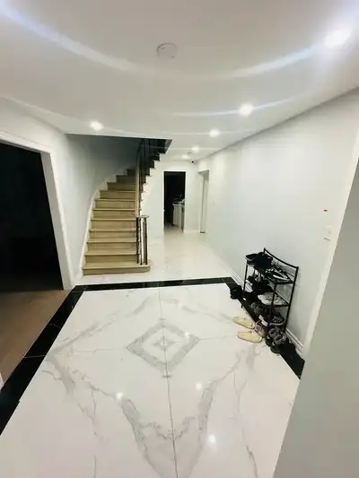 House for Rent mississauga near square one. $600.00