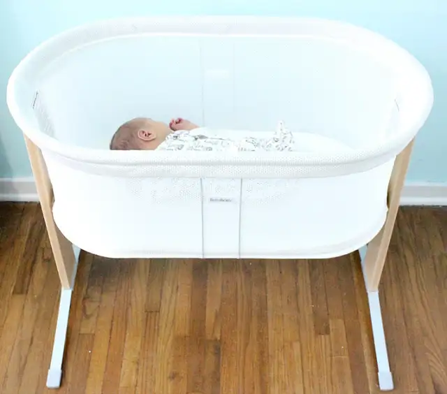 Basinet by babybjorn in Cribs in City of Montréal - Image 4