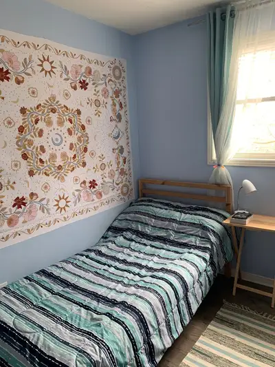 Room for rent near Fanshawe college for Ladies available 01 Aug