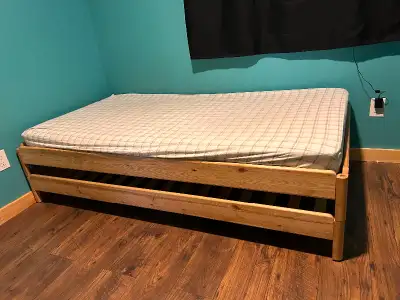 trainer bed from Ikea, twin size. Pet free, smoke free home. Perfect condition.