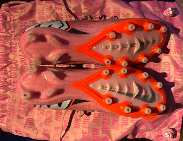 Nike men’s Mercurial Vapor 16 Elite Firm Ground Soccer cleats in Soccer in Gatineau - Image 5