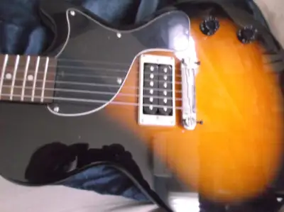 epiphone les paul junior in Guitars in Canada | Kijiji Marketplaces