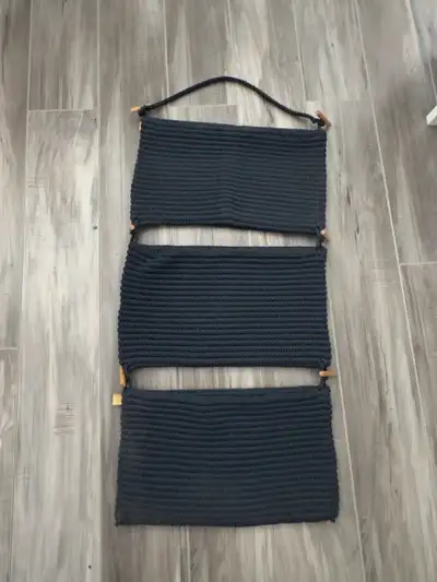 Rangement IKEA NORDRANA + crochet TISKEN – Excellent état, View more