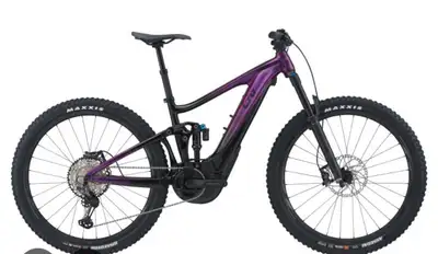 Get ready to conquer any trail with this Liv INTRIGUE X E+ 1 PRO S - 29 CHAMELEON! This electric mou...