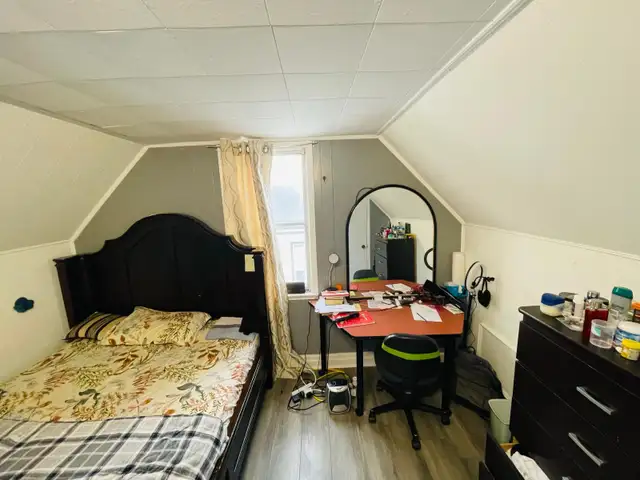 1 Room for Rent in Oshawa