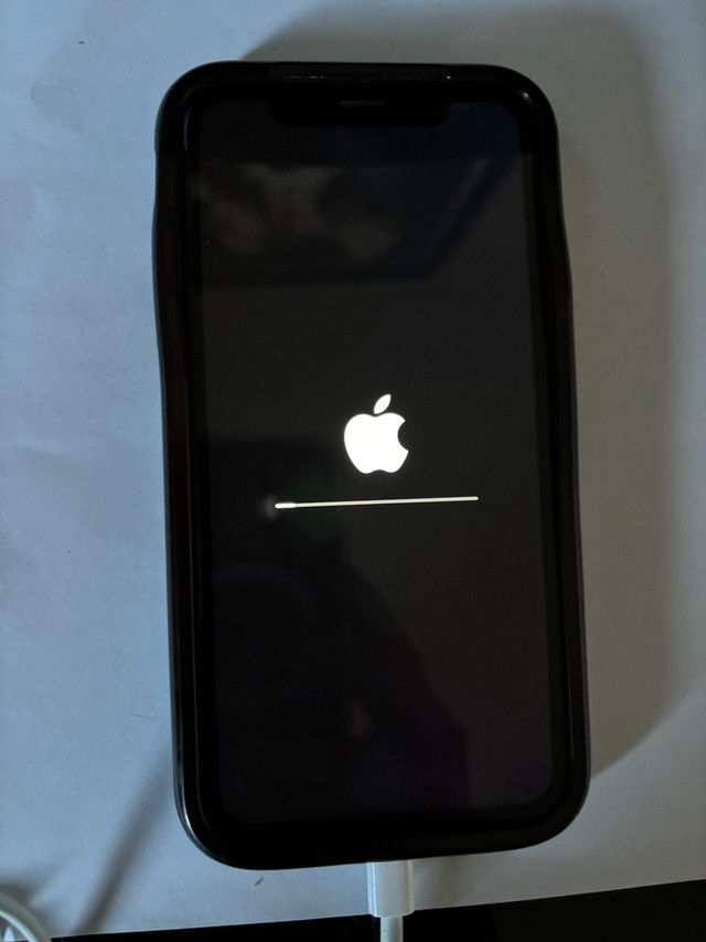 iPhone XR in Cell Phones in Brantford - Image 2