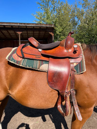 Vic Bennett reining saddle