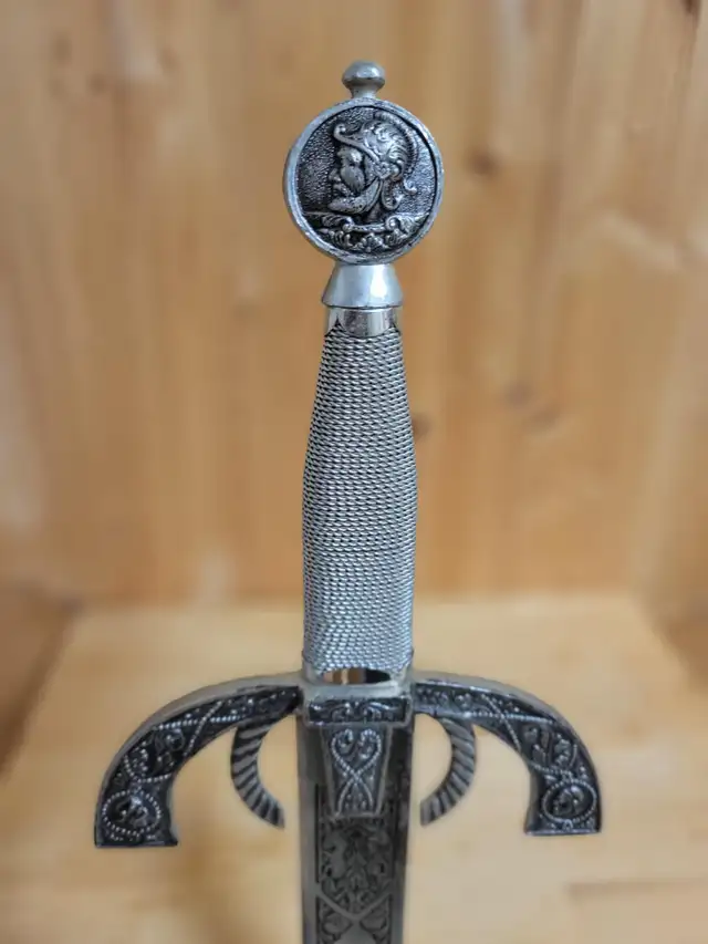 ÉPÉES TOLEDO Médiévall Made in Spain / Open to trade in Home Décor & Accents in Gatineau - Image 3