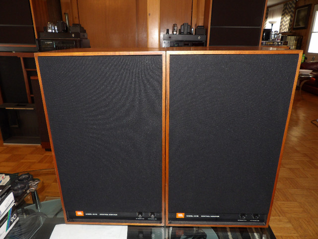 JBL 4311B speakers, CONSIDERING TRADES in Speakers in Gatineau