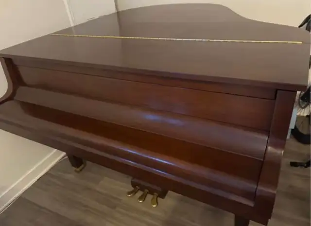 Piano Yamaha GH1 in Pianos & Keyboards in Laval / North Shore - Image 3