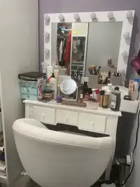 Make-up vanity 