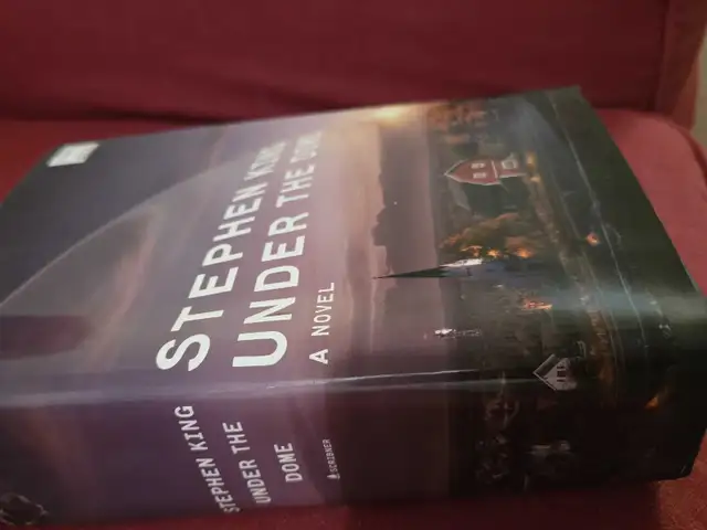 Stephen King Under the Dome in Fiction in Ottawa - Image 3