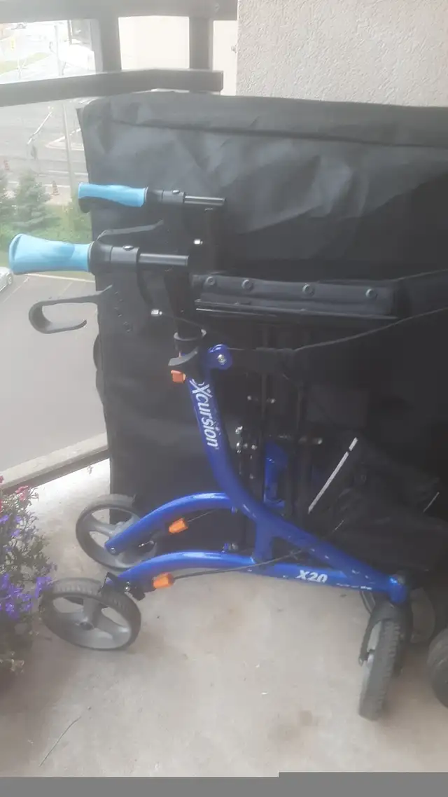 Walker/rollator high end by Airgo in Exercise Equipment in City of Toronto - Image 3