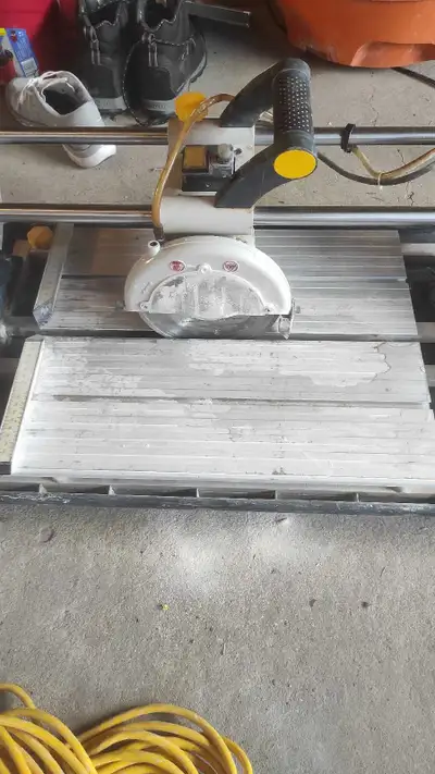 Tile Saw with Water Cooling – Great Working Condition!, View more