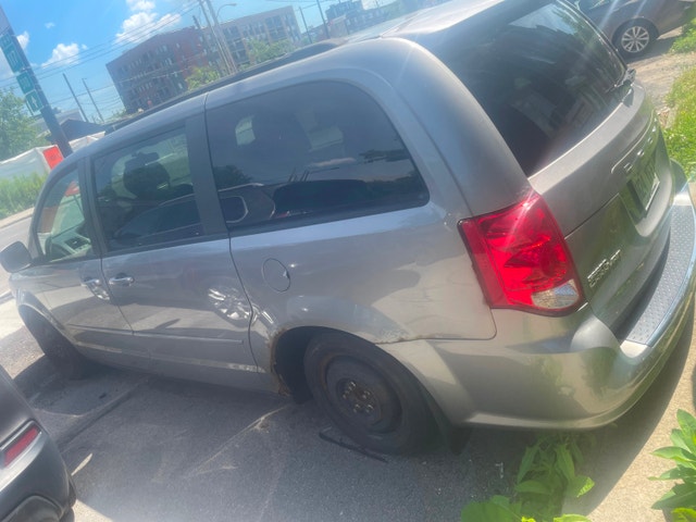Dodge caravan pour pièce — photo 2