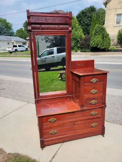 Beautiful Eastlake Dresser dating from the 1880's in excellent condition measuring approximately 44"...