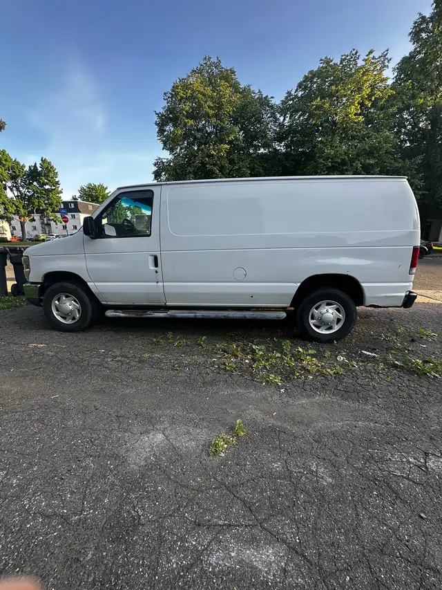 cargo van Ford econoline 250 201162864364847619121