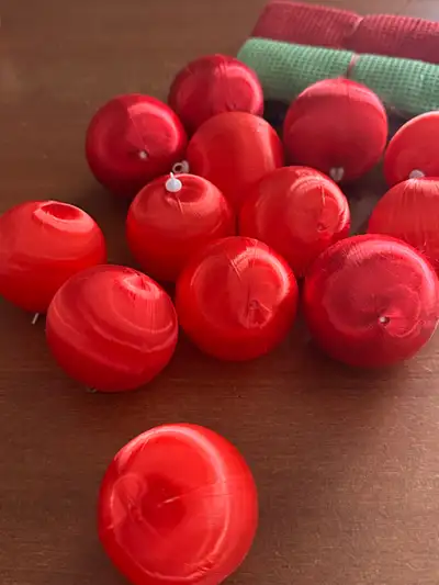 13 CHRISTMAS BALLS BOULES DE NOËL SOIE VINTAGE RETRO MID CENTURY, View more