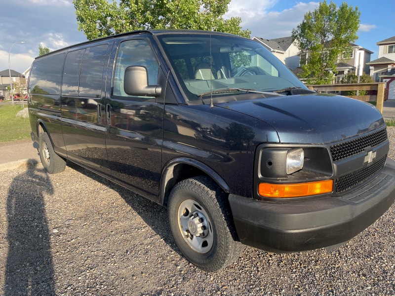 2009 Chevrolet express 3500 extended cargo van Cars & Trucks