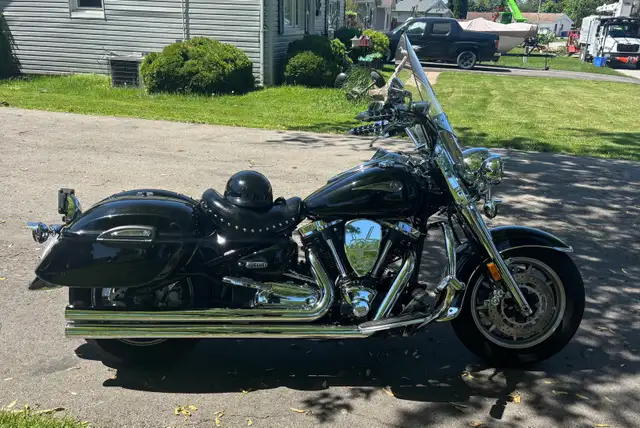2005 Roadstar Midnight Silverado Special Edition in Street, Cruisers & Choppers in Chatham-Kent - Image 3