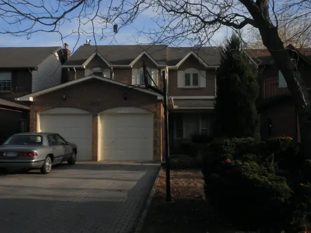 acomodation for CO-OP students in Room Rentals & Roommates in Hamilton - Image 2