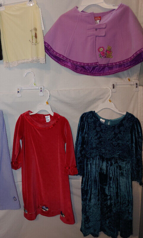 Girls Size 3T & 3X Clothing (Tops, Pants, Coats, Dresses, etc.) in Clothing - 3T in London - Image 4