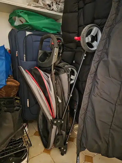 Pet Stroller *READ DESCRIPTION*, View more