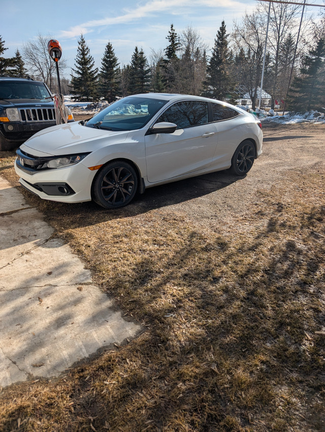 Honda Civic Sport Coupe in Cars & Trucks in Edmonton - Image 2